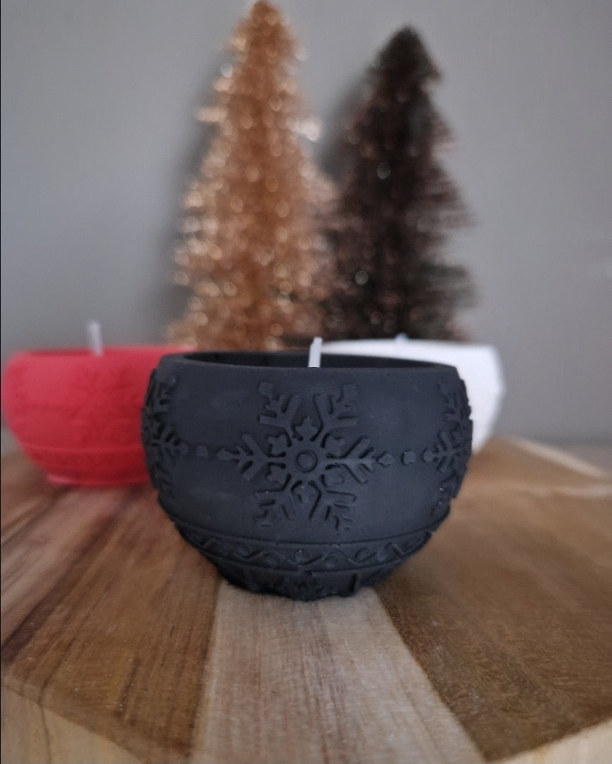 Kerstkaars in sneeuwvlok potje