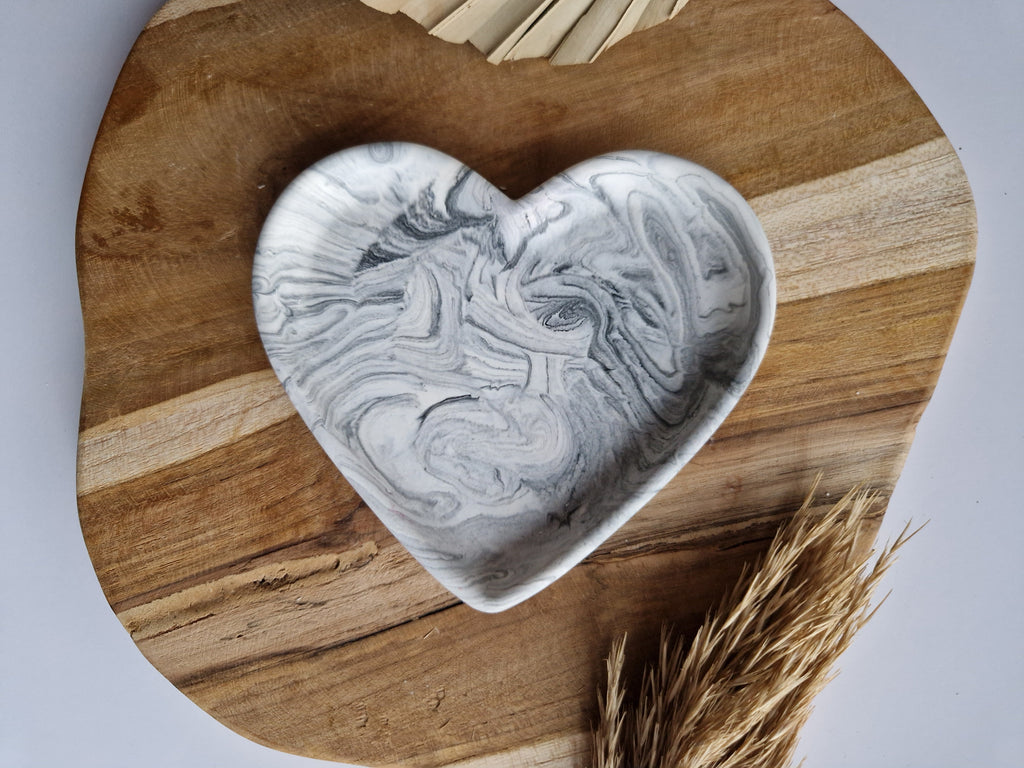 Handgemaakt Jesmonite hart schaaltje