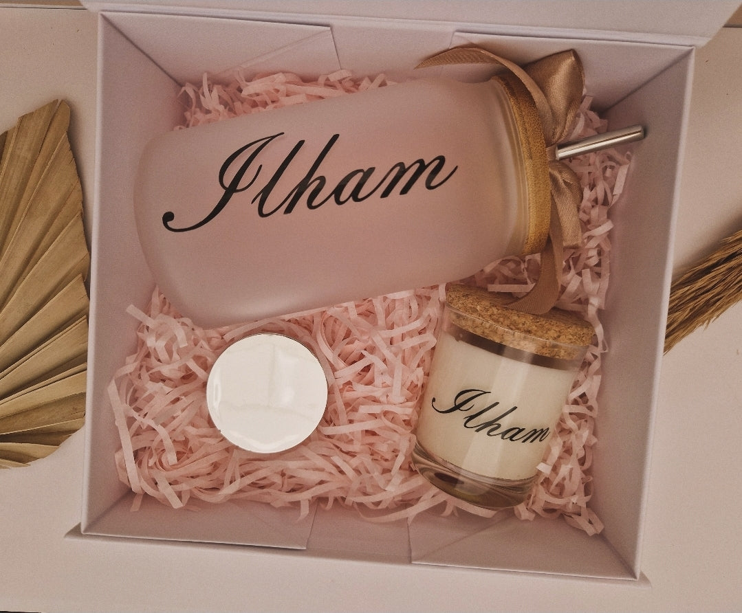 Liefde & Luxe Geschenkset – drinkfles • geurkaars • lippenbalsem in elegant doosje