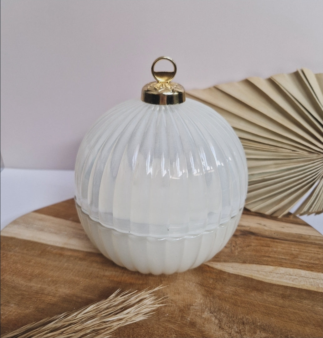 White christmas Bauble - 230ml