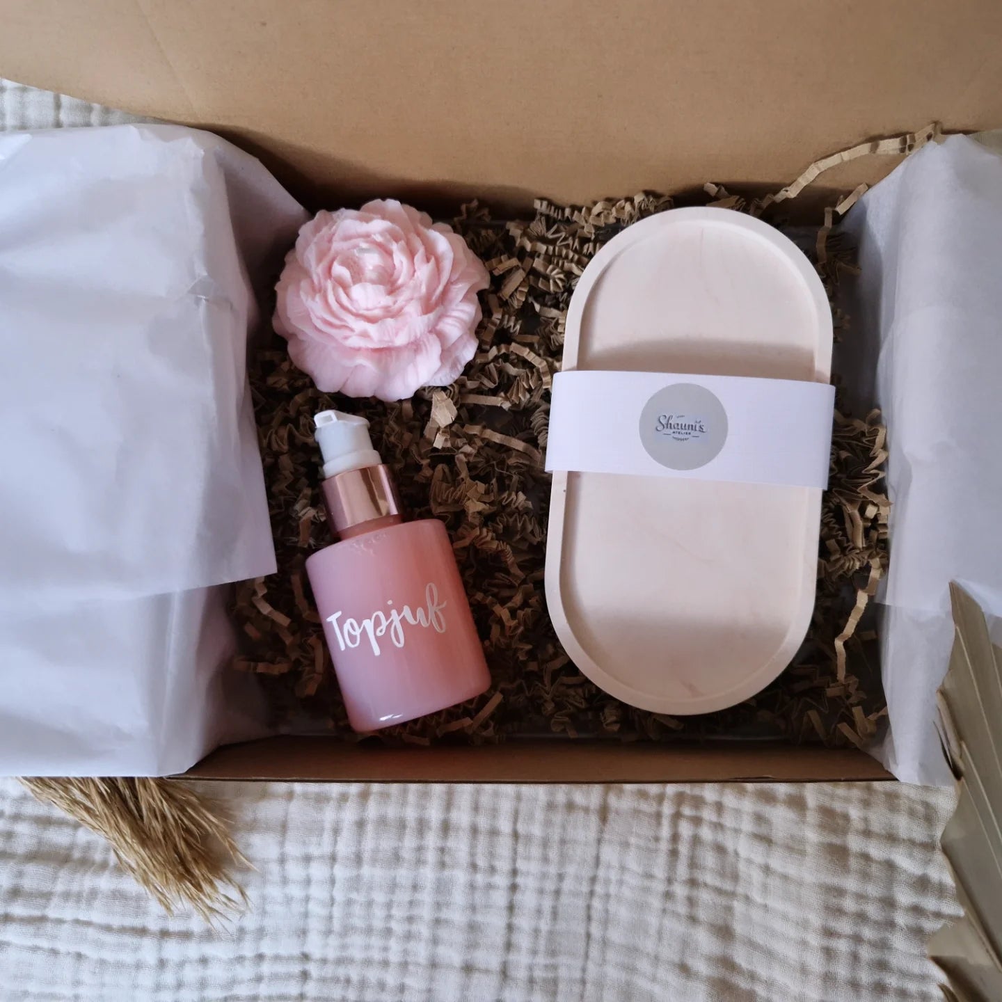 Geschenkset Ovale tray, handzeep & kaars