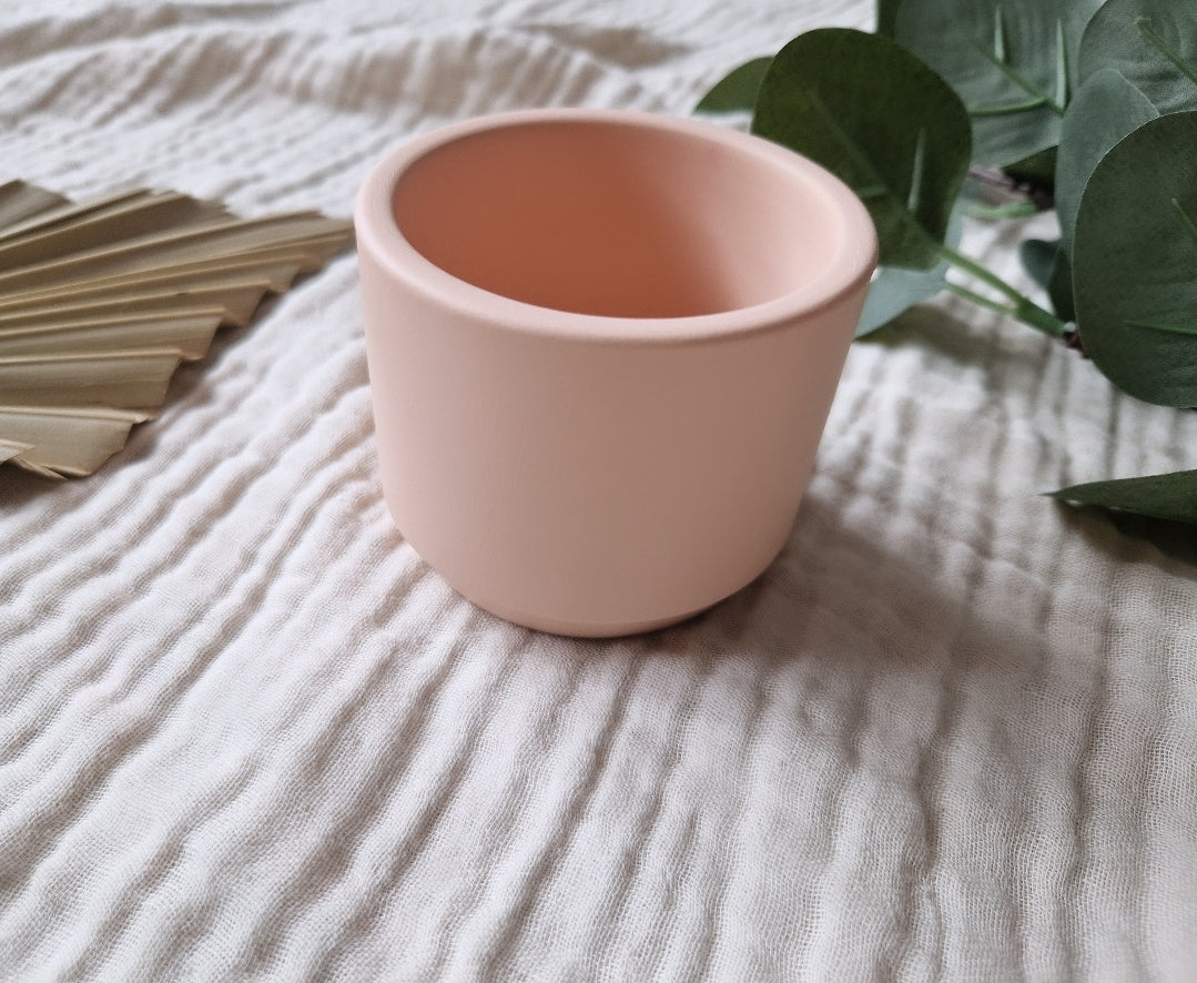 Roze keramiek bloempot